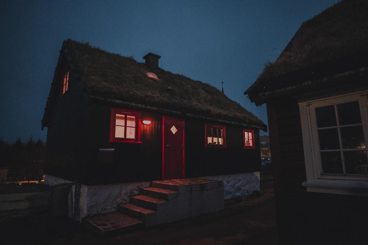 Turf House Cottage - Near Airport Mithvagur Екстериор снимка